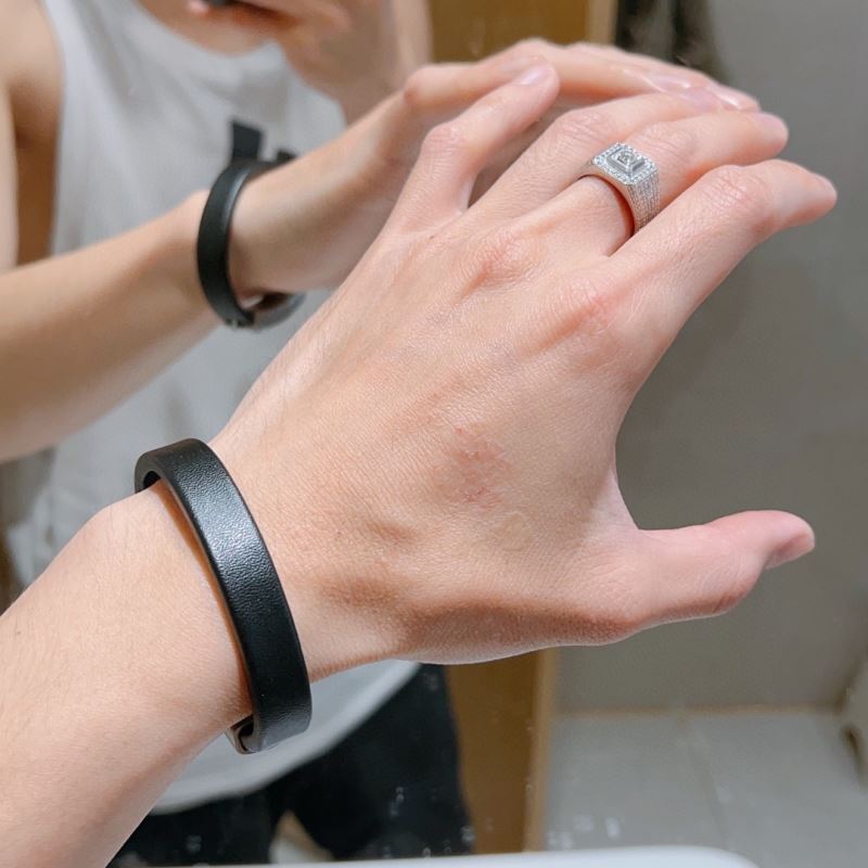 Gvc*1 bracelets